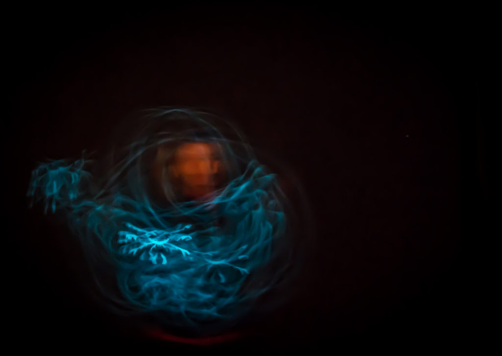 Essaie pour voir Mu Art Bioluminescent Muriel Blondeau